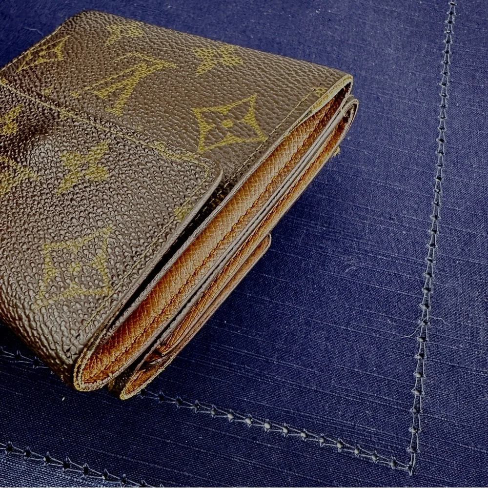 AUTHENTIC Louis Vuitton Vintage Porte-Valeurs Cartes Crédit.Elise wallet.